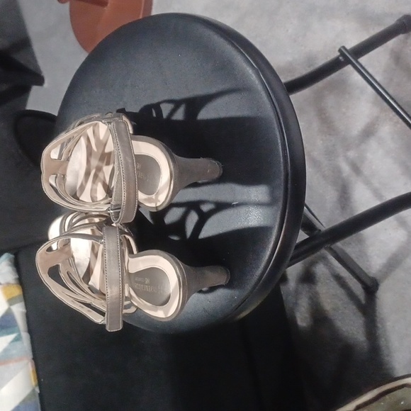 Naturalizer platform sandals - Picture 2 of 3